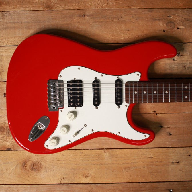 CRUISER by Crafter Strat Red